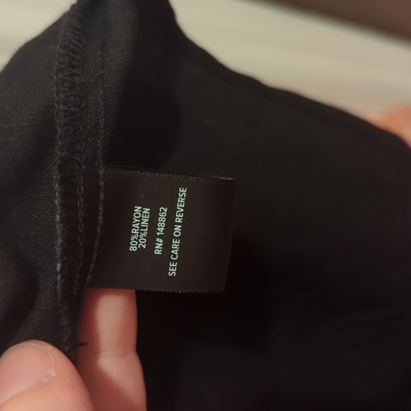 torrid Madison Linen Button-Up Long Sleeve Shirt - Picture 3 of 4